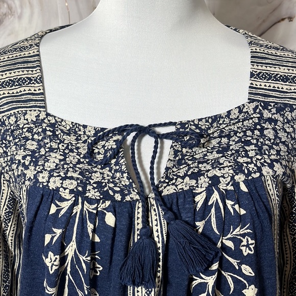 Lucky Brand Peasant Boho Long Sleeve Split Neck with Tassels Navy & Cream SZ XS - Picture 2 of 10